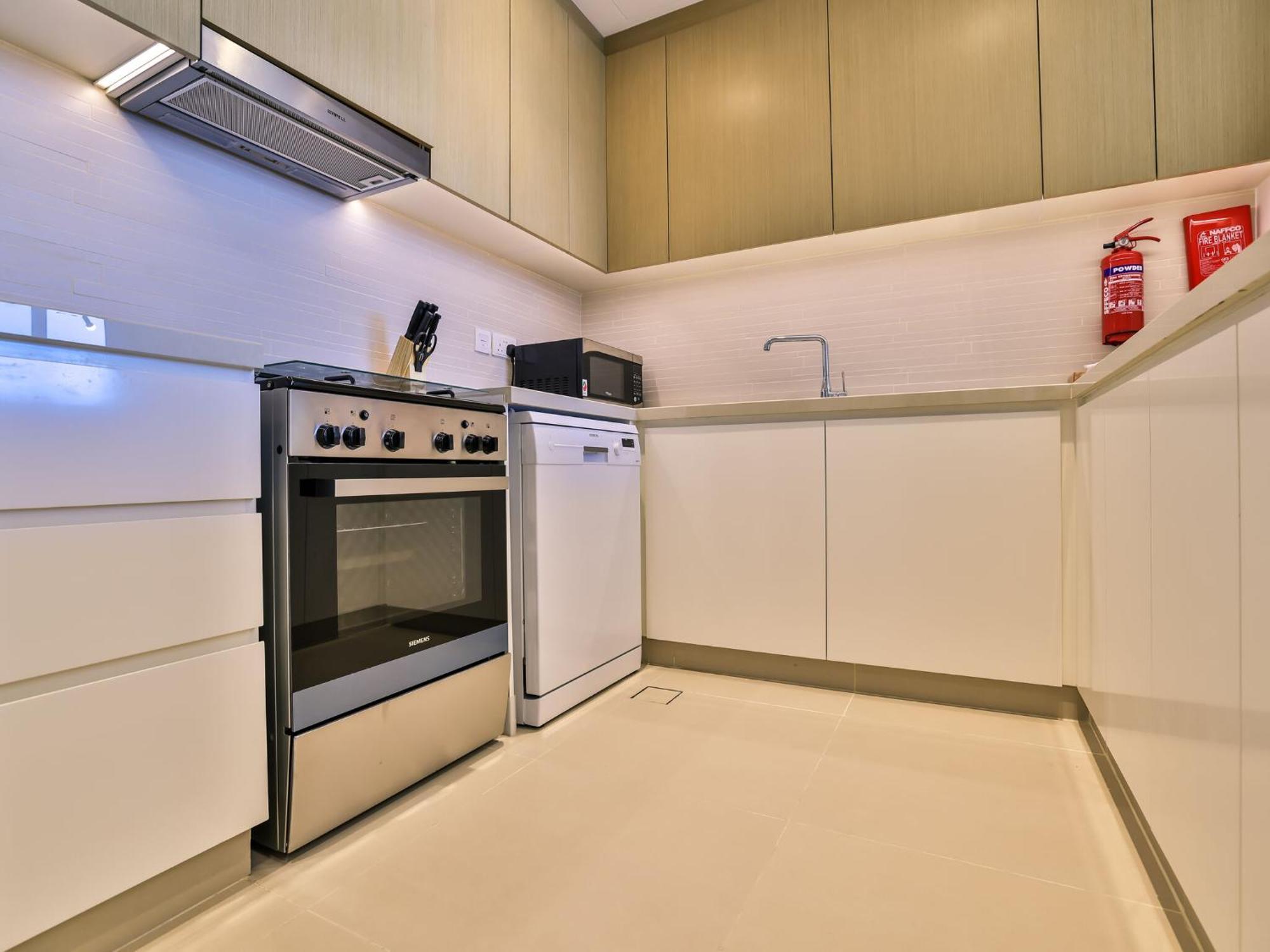 Luxurious Apartments Dubai Marina Views Pool Gym By Sojo Stay Εξωτερικό φωτογραφία