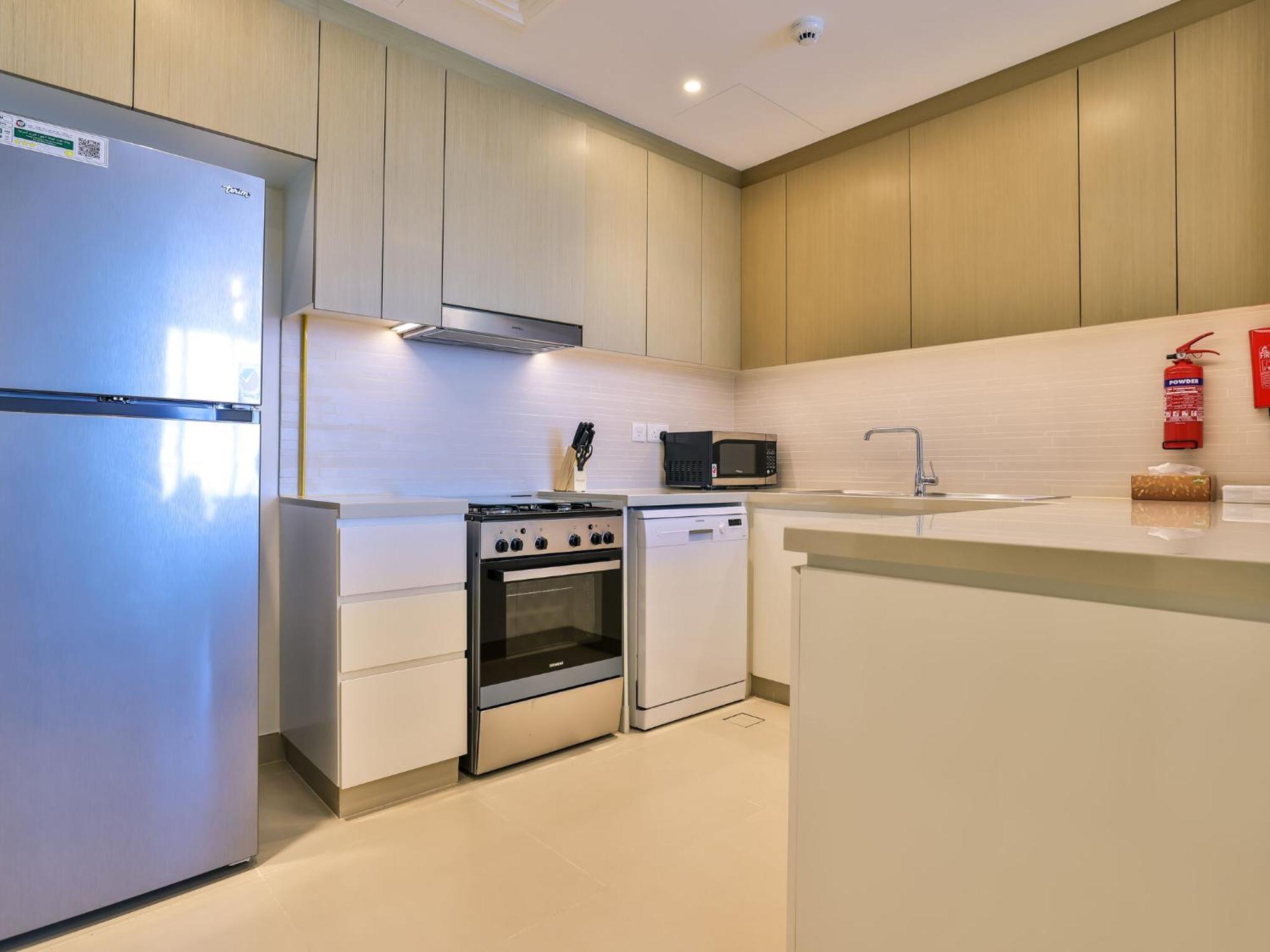 Luxurious Apartments Dubai Marina Views Pool Gym By Sojo Stay Εξωτερικό φωτογραφία