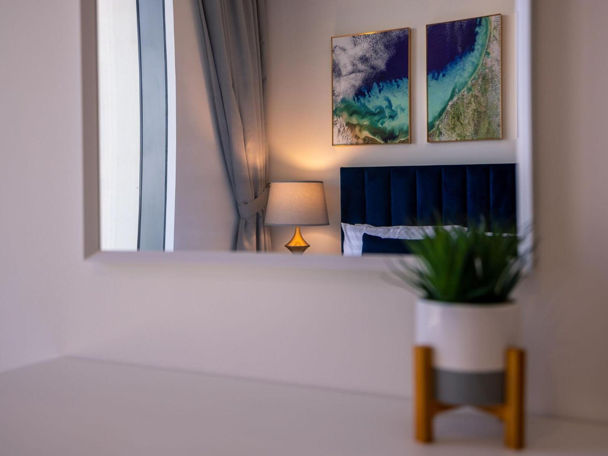 Luxurious Apartments Dubai Marina Views Pool Gym By Sojo Stay Εξωτερικό φωτογραφία