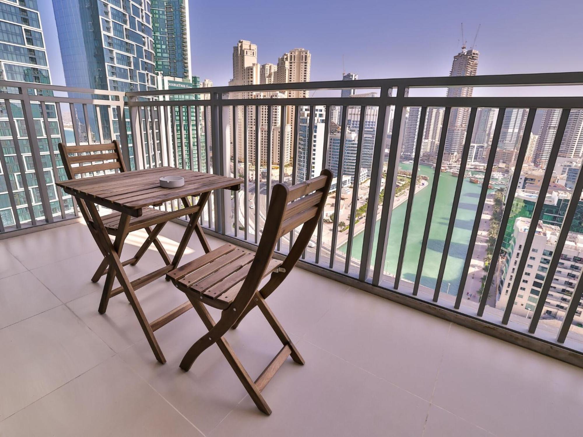 Luxurious Apartments Dubai Marina Views Pool Gym By Sojo Stay Εξωτερικό φωτογραφία